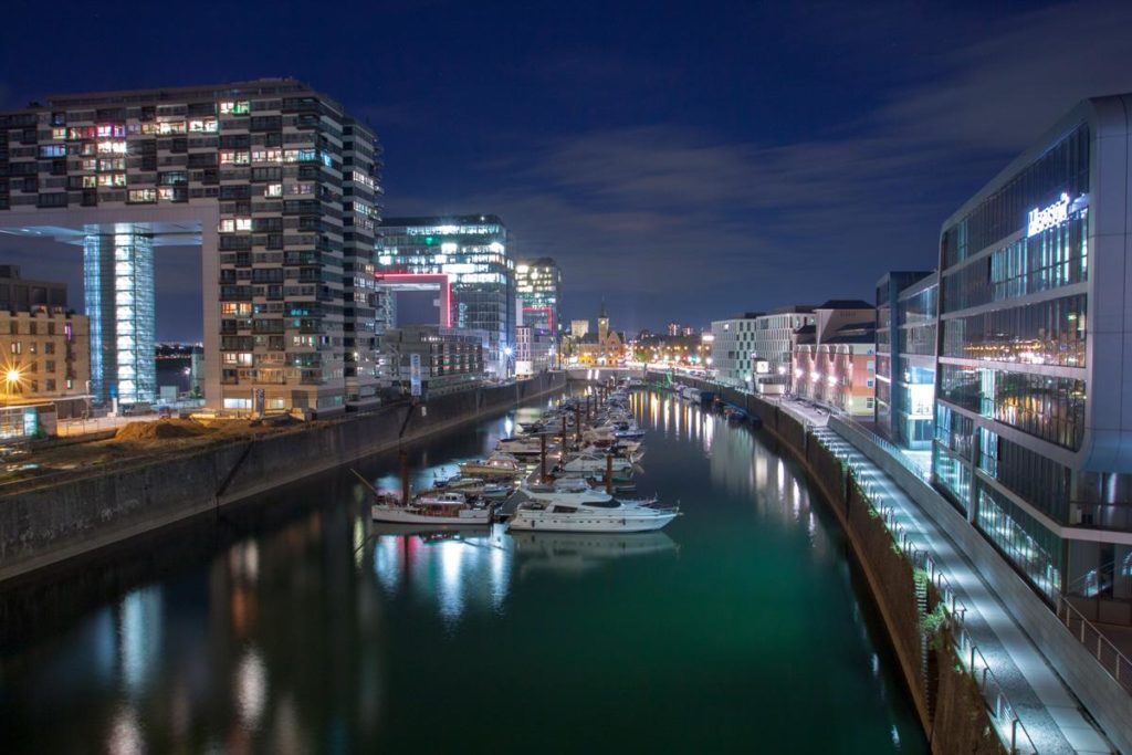 Eventfotografie im Kölner Hafen bei Nacht